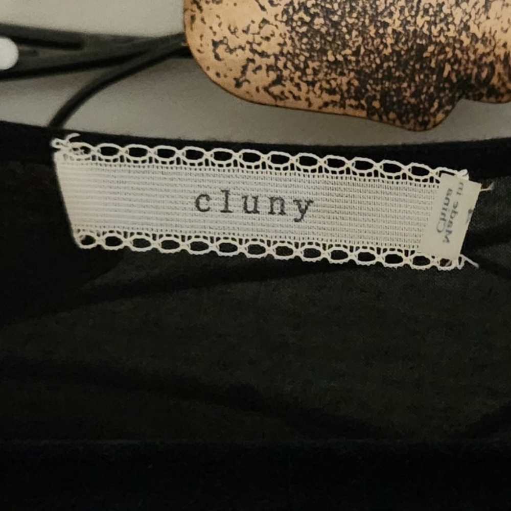Cluny Silk Blouse EUC - Picture 3 of 4